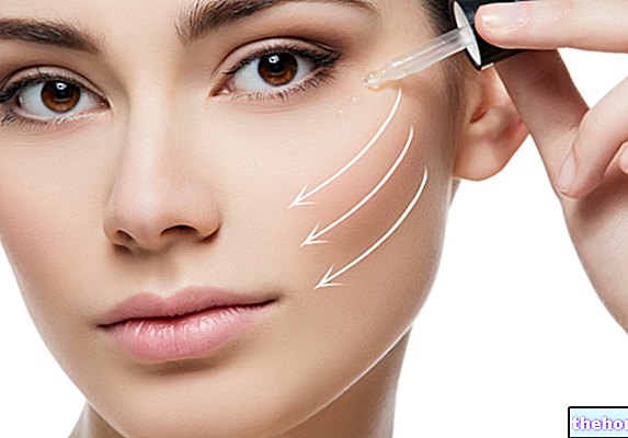 Najbolji serum za lice protiv bora: 10 najučinkovitijih - proizvodi za ljepotu