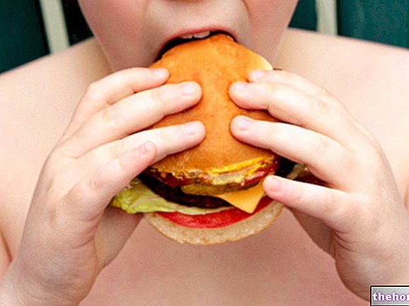 Obesiti kanak-kanak: penyelesaian yang harus diambil menurut kementerian kesihatan - kesihatan bayi