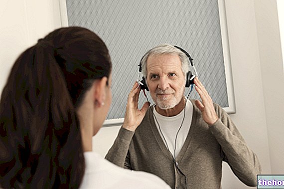 Halláskárosodás: mi ez és milyen hatással van az életmódunkra - Egészség
